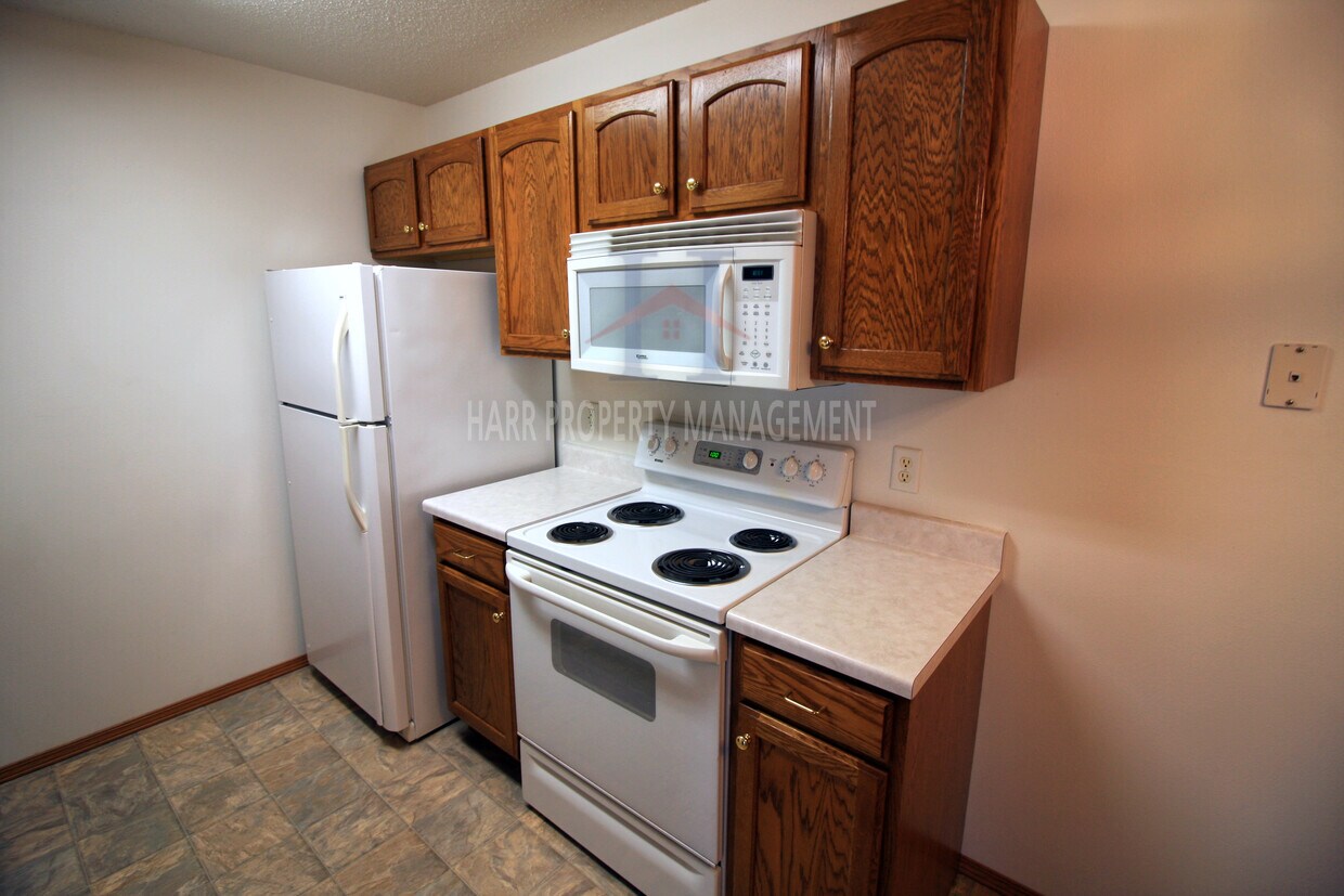 Primary Photo - 4821 E 41st St