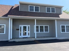 Building Photo - 567 Fischer Blvd