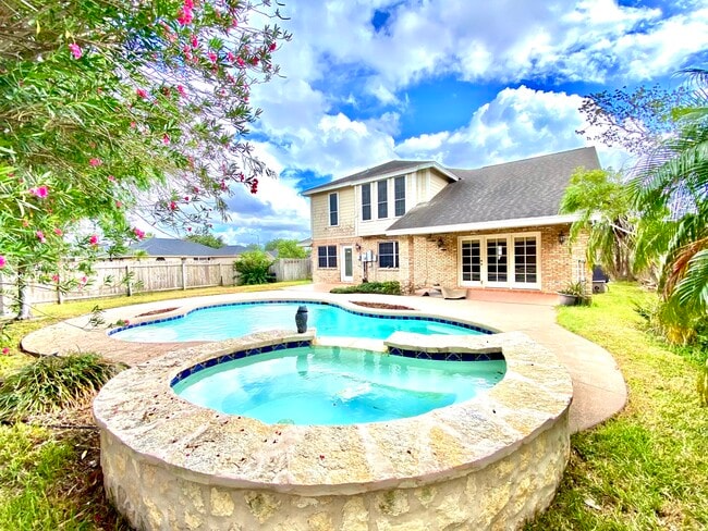 Building Photo - 1551 Briarwyck Dr