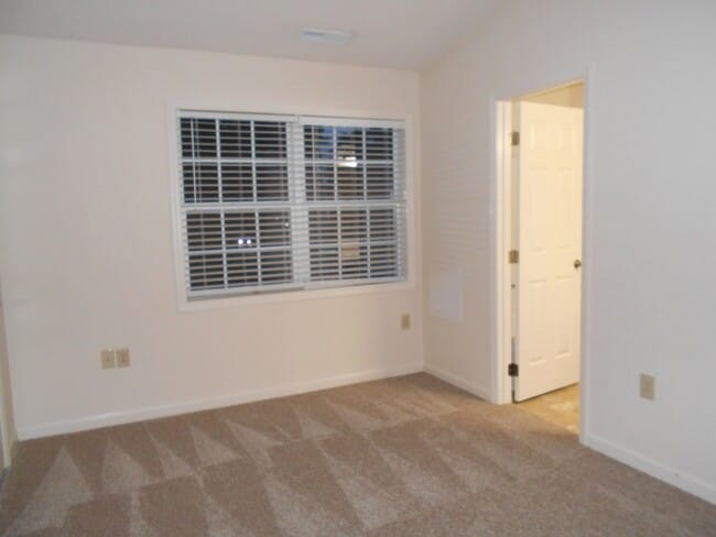 Foto del edificio - Hammock Ave