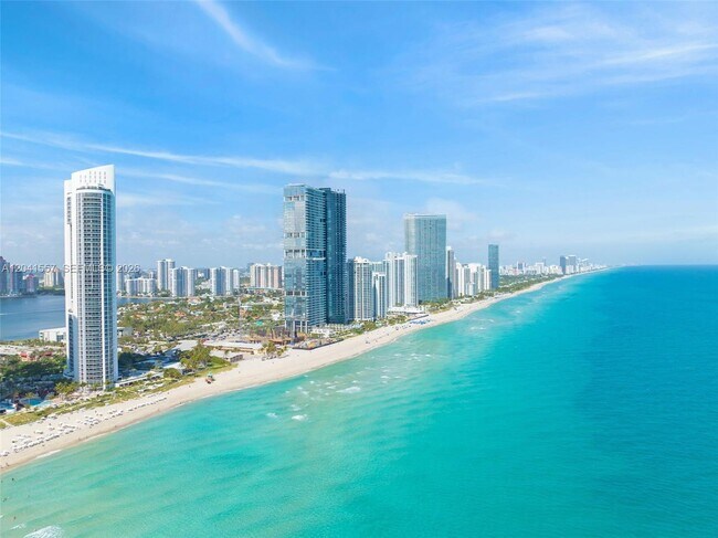 Building Photo - 18201 Collins Ave