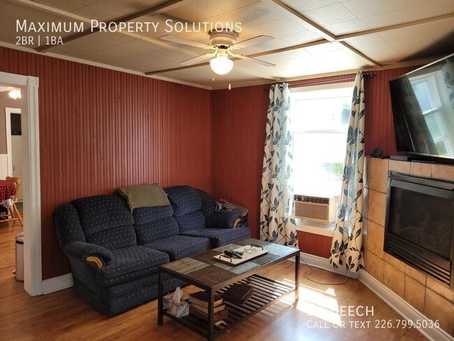 Building Photo - 57 Beech St