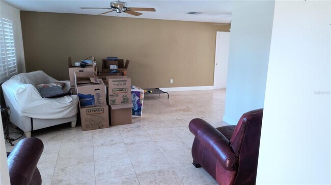 Building Photo - 4001 Harbor Hills Dr
