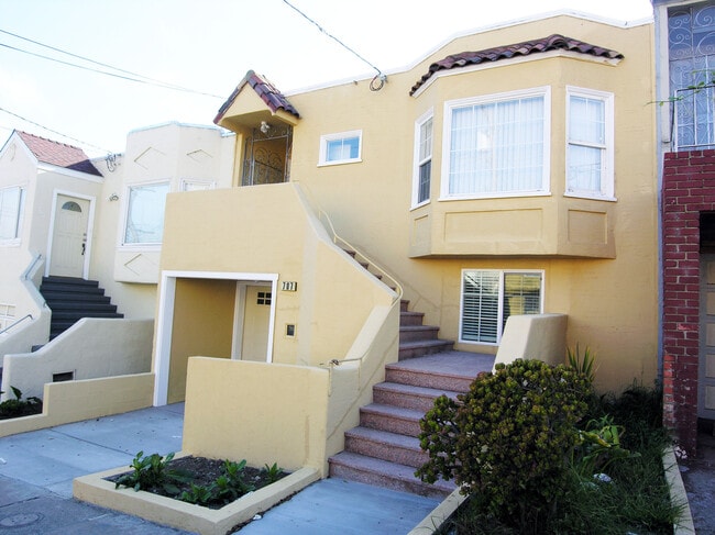 Photo - 707 Plymouth Ave House