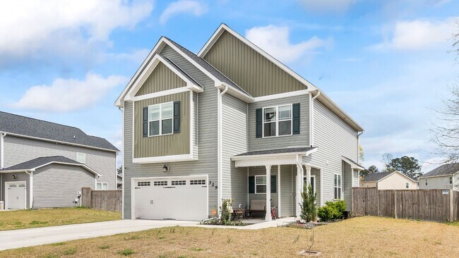 Foto del edificio - 4-Bedroom Hunter's Creek Gem