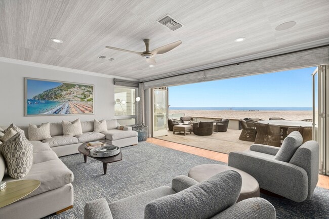 Building Photo - 4807 Seashore Dr