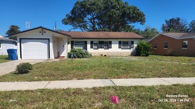 Building Photo - 1759 Valencia Ave