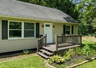 Building Photo - 480 Boone Hedges Rd