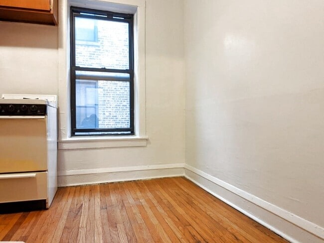 Building Photo - 2714 N Spaulding Ave