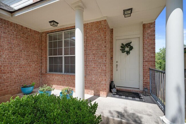 Building Photo - 14813 Mistletoe Heights Dr