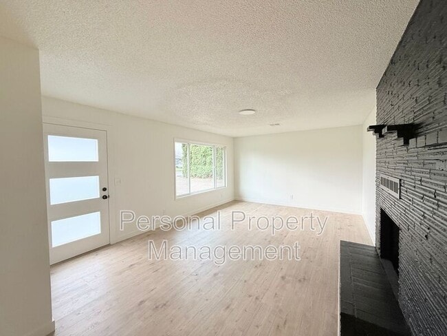 Foto del edificio - 12202 NE 2nd St