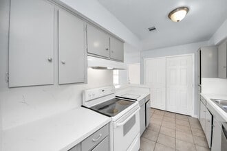 Building Photo - 7123 S Gessner Rd