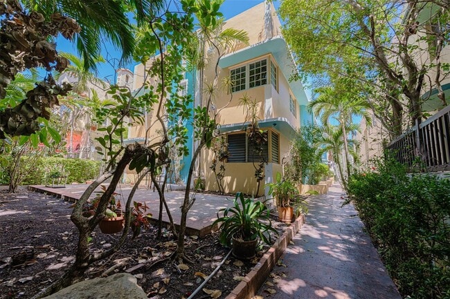 Foto del edificio - 1351 Meridian Ave