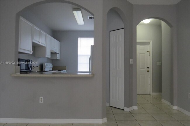 Foto del edificio - 741 SE 2nd St