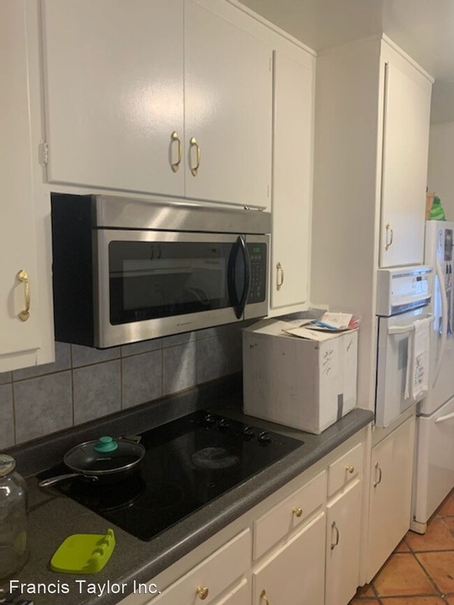 Building Photo - 2 br, 1 bath House - 914 E 5th Avenue