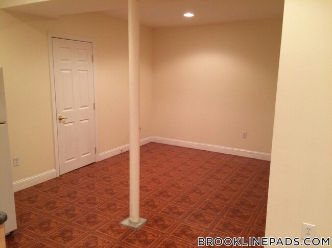 Foto del edificio - 191 Winthrop Rd