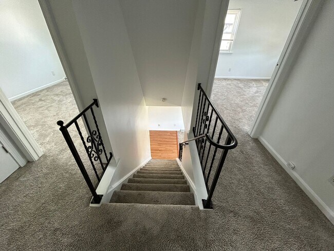 Foto del edificio - 238 Sunshine Dr