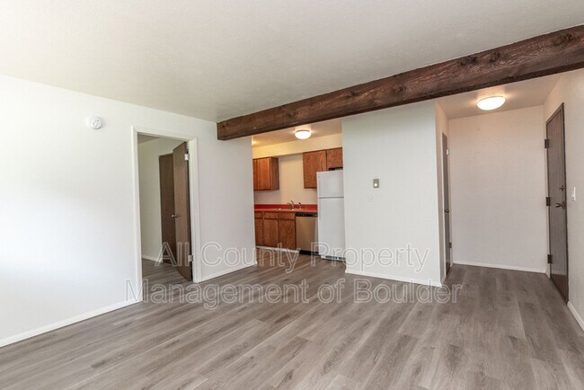 Foto del edificio - 2626 Juniper Ave