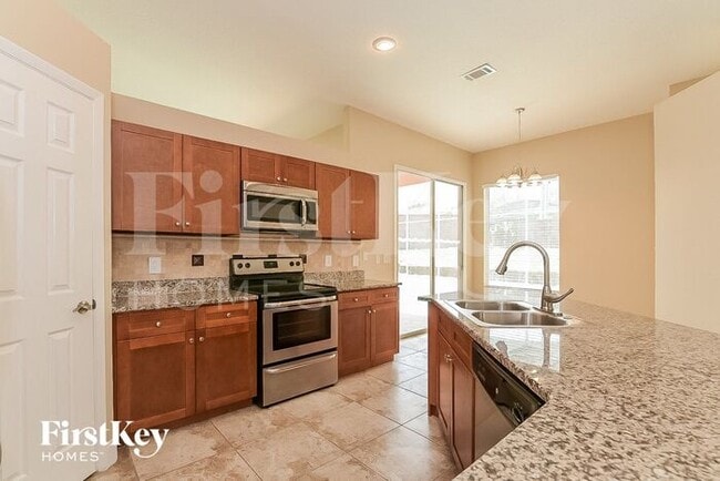 Building Photo - 8500 Sugar Palm Ct