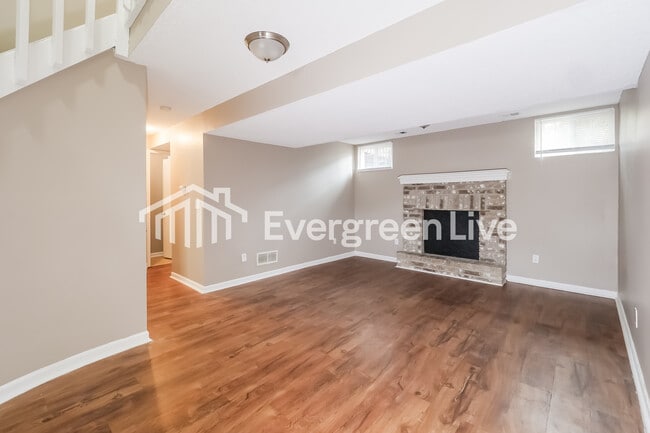 Building Photo - 7229 Marsh Ave