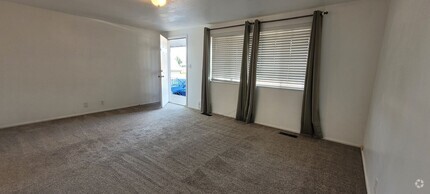 Building Photo - 1579 S 800 E