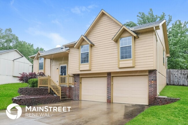 Building Photo - 406 S Huntington Dr