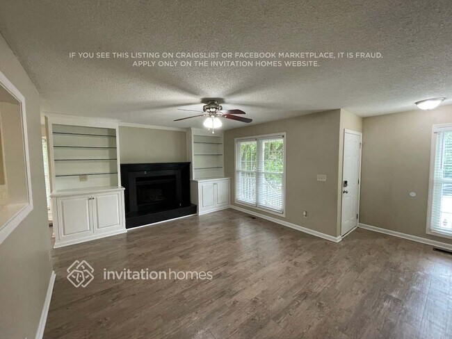 Building Photo - 2300 Springs Ct
