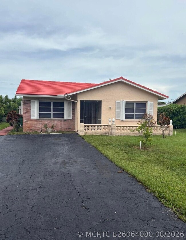 Building Photo - 7302 Westwood Dr