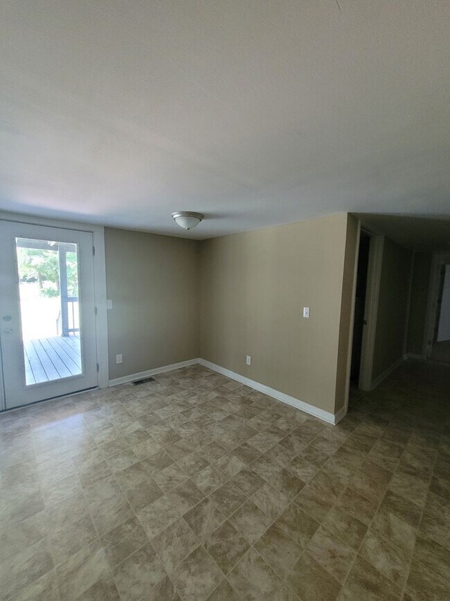 Foto del edificio - PRE-LEASING-Now Leasing- Madison Co. –COLB...