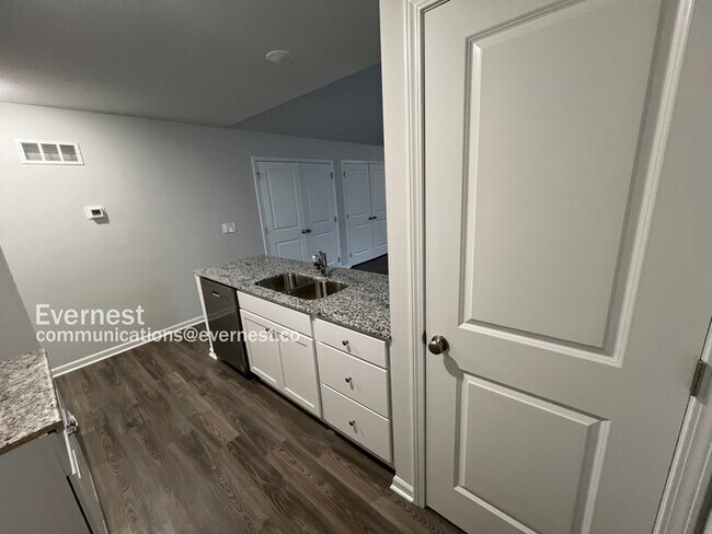 Foto del edificio - 4034 Highland Ave