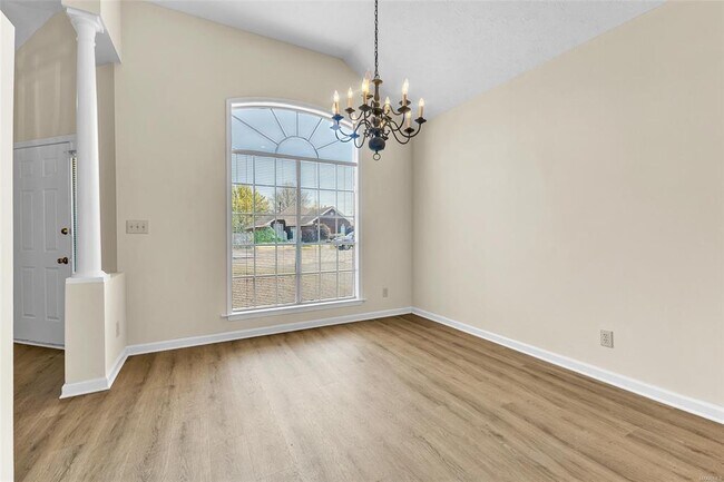 Building Photo - 2638 Queens Hollow Ct