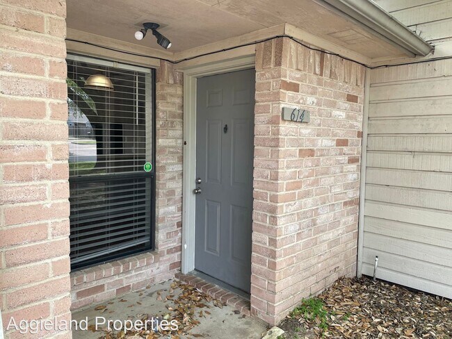 Foto del edificio - 2 br, 2 bath House - 614 Cross Timbers Dr