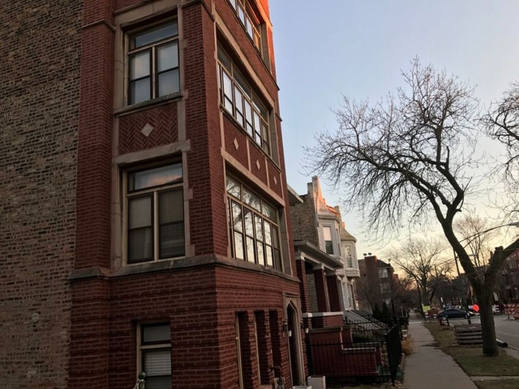 Foto principal - 6543 S Greenwood Ave