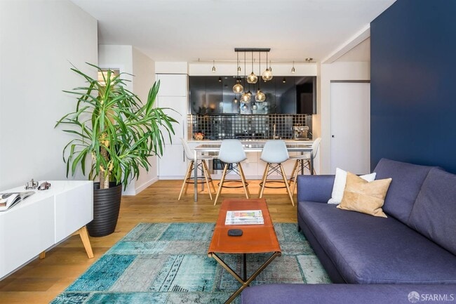 Building Photo - 388 Fulton St