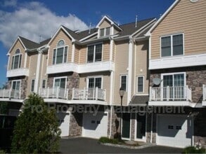 Building Photo - 85 Camp Ave