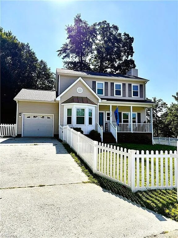 Building Photo - Earn Wealth While Leasing - Like a Homeown...