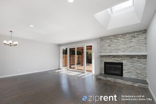 Building Photo - 31273 Birkdale Way
