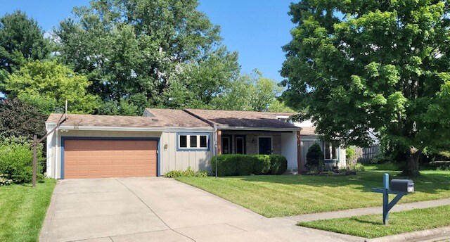 Foto del edificio - 818 Eastchester Dr