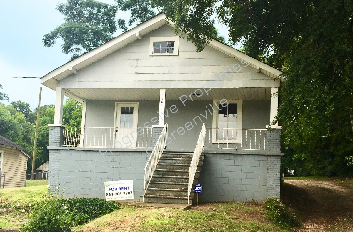 203 Goodrich St, Greenville, SC 29611 House Rental in Greenville, SC