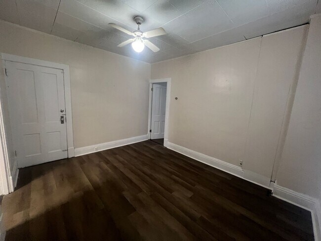 Foto del edificio - 429 Richwood Ave