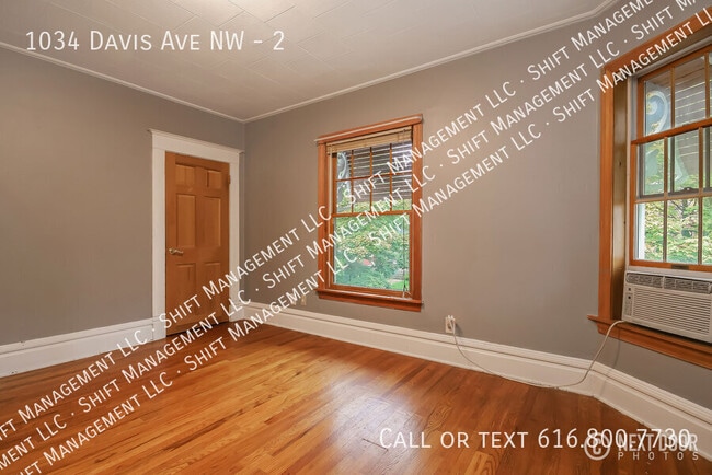 Foto del edificio - 1034 Davis Ave NW