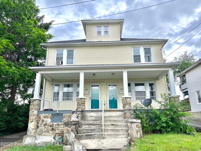 Building Photo - 1313 Short Ave
