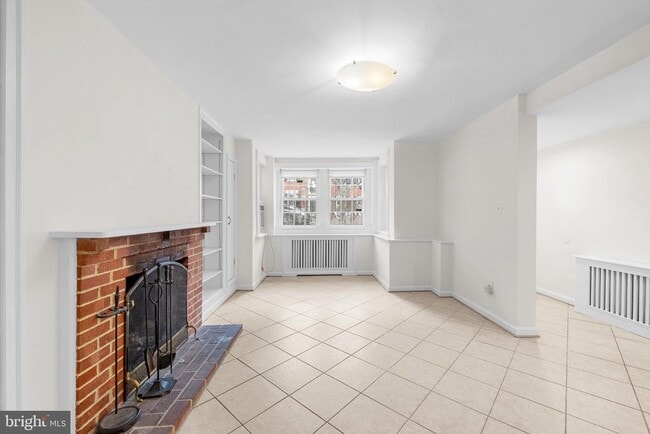 Building Photo - 1528 34th St NW