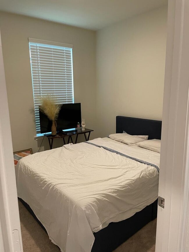 Foto del edificio - 6414 Lakeview Haven Dr