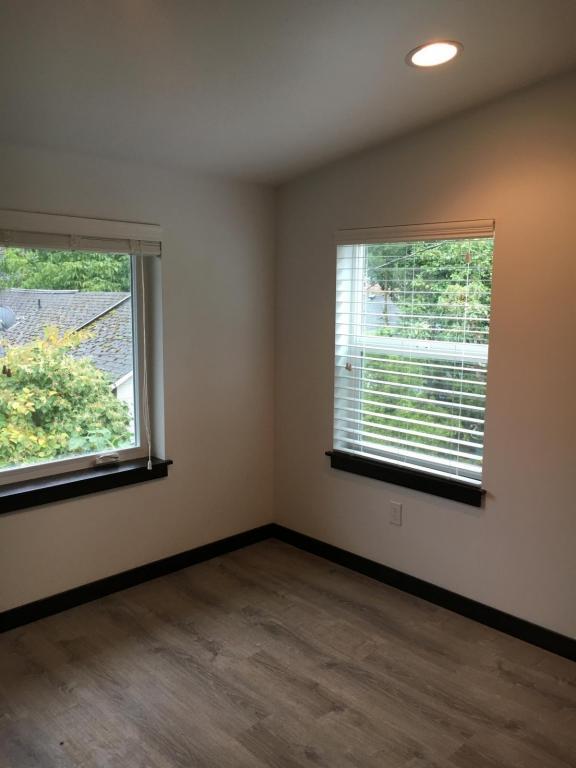 Foto del edificio - 7709A 11th ave SW