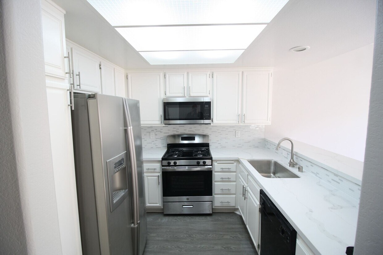 Primary Photo - Scripps Ranch - Upgraded - 2BD/2BA - Unit ...