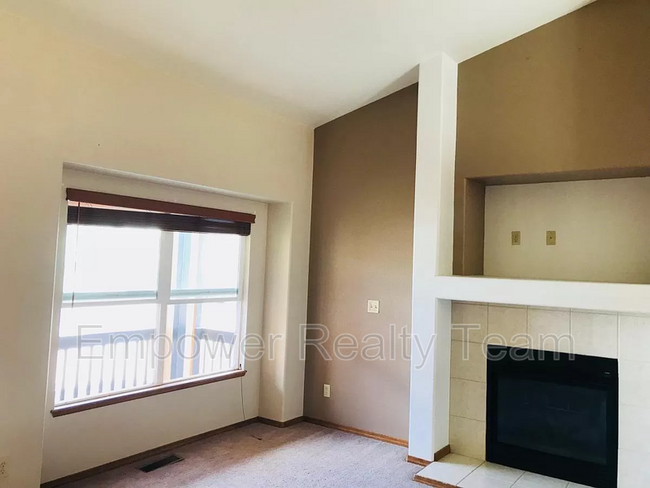 Foto del edificio - 8097 Parsonage Ln