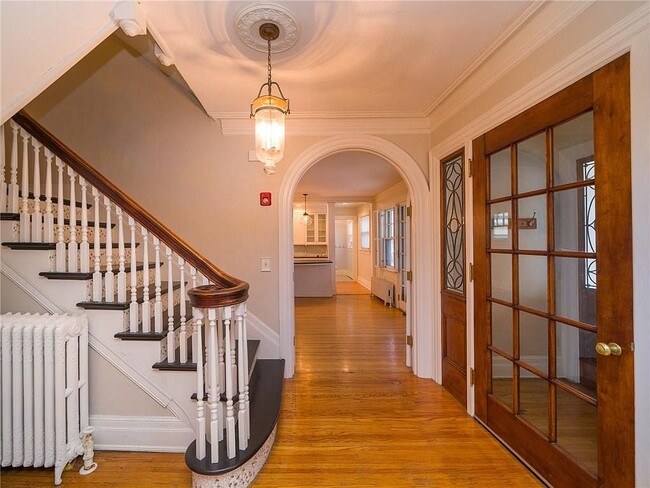 Building Photo - 860 Park Ave