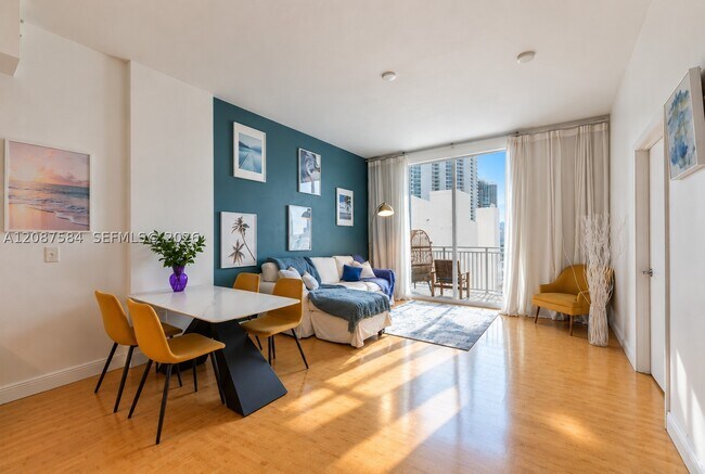 Foto del edificio - 2275 Biscayne Blvd