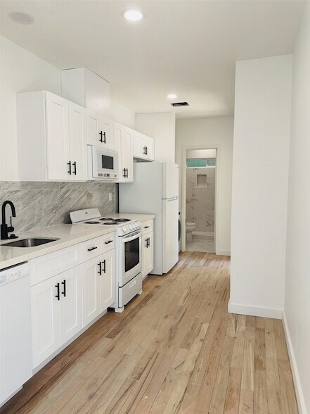Foto del edificio - 1235 W Gray St